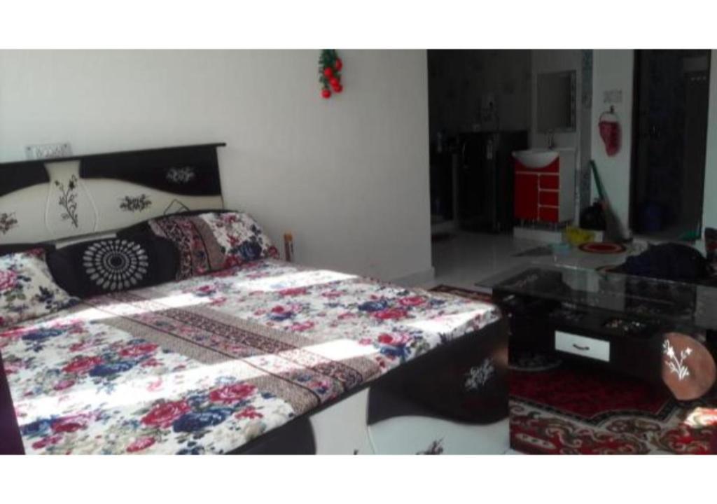 Двухместный (Бюджетный двухместный номер с 1 кроватью), Spectacular Gangotri view stay near Beatles cafe