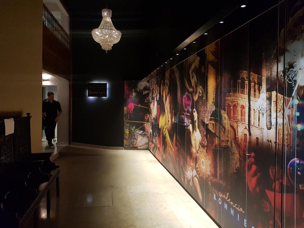BONNIES Suites & Spa Valencia photo 4