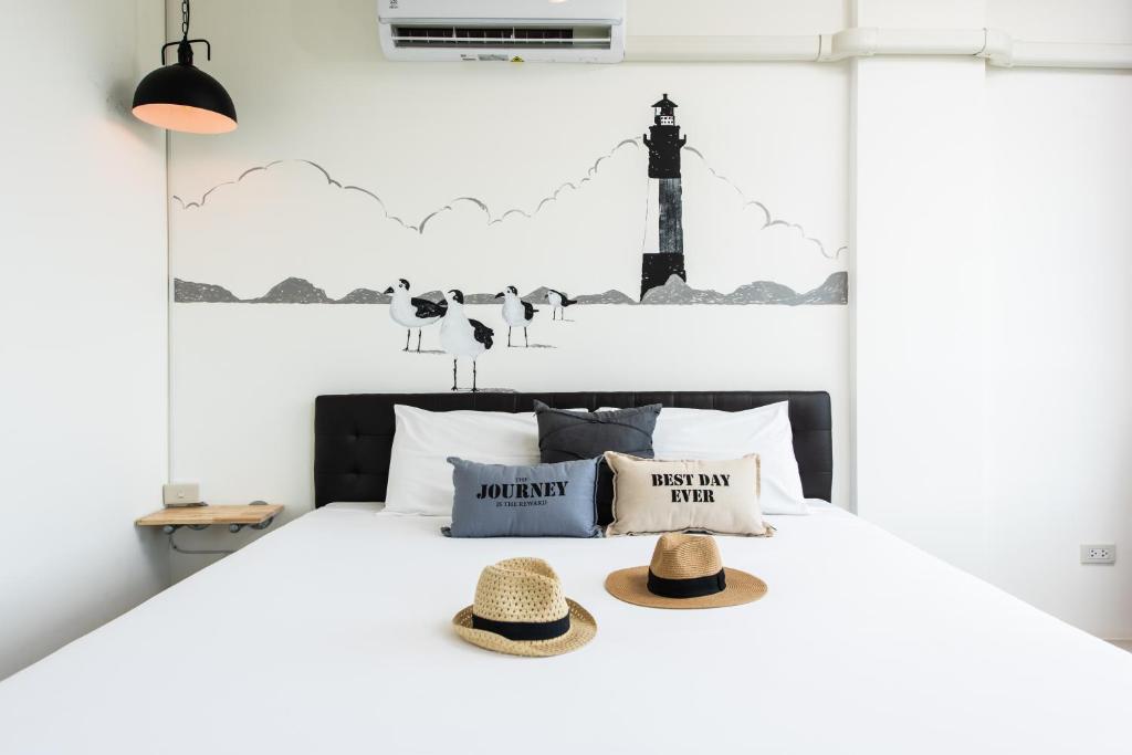 Dwell Phuket Airport Hotel at Naiyang photo 4