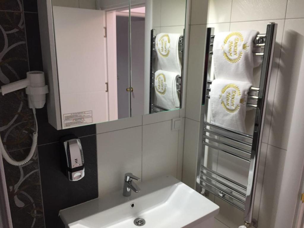 Doctor House Hotel photo 4