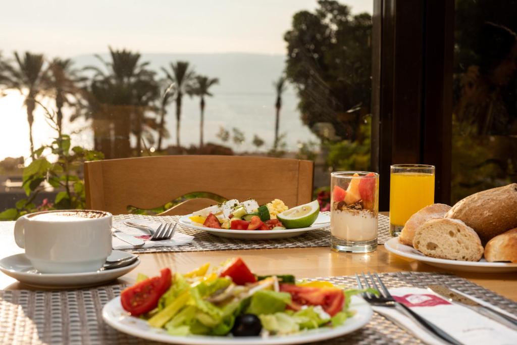 Leonardo Hotel Tiberias photo 4
