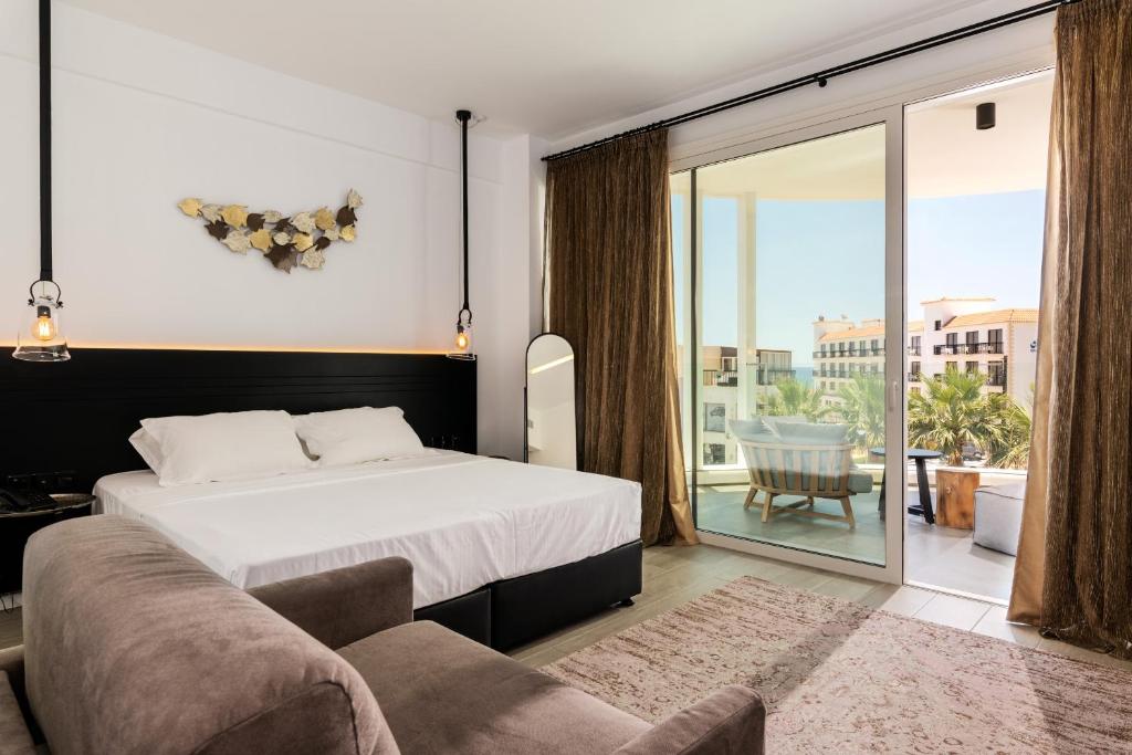 Abacus Suites photo 3
