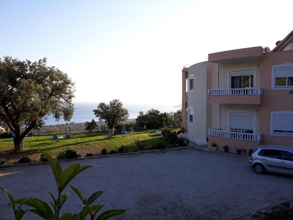 OniRana Apartments photo 1
