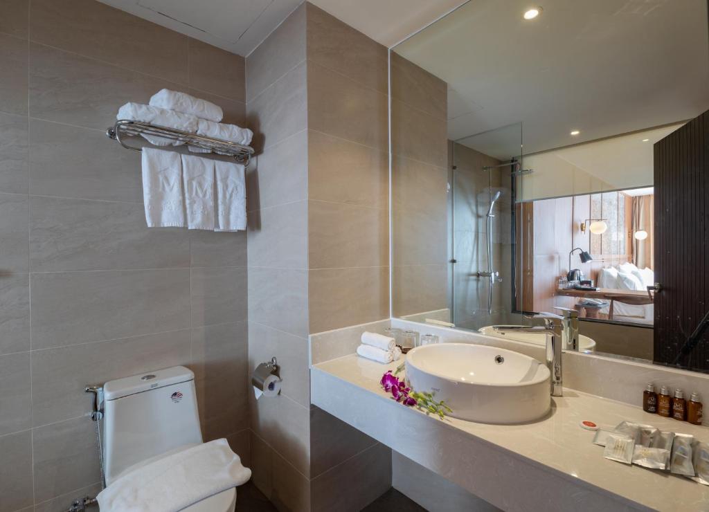 Трехместный (Трехместный номер с видом на море), Majestic Premium Hotel