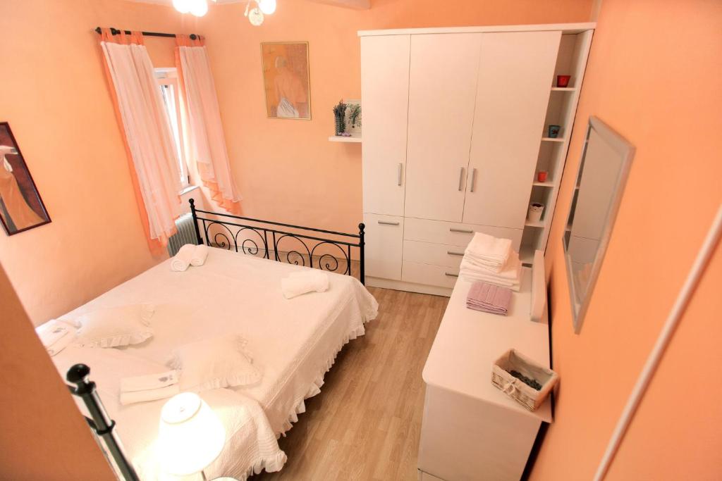 Phaedra Apartment photo 2