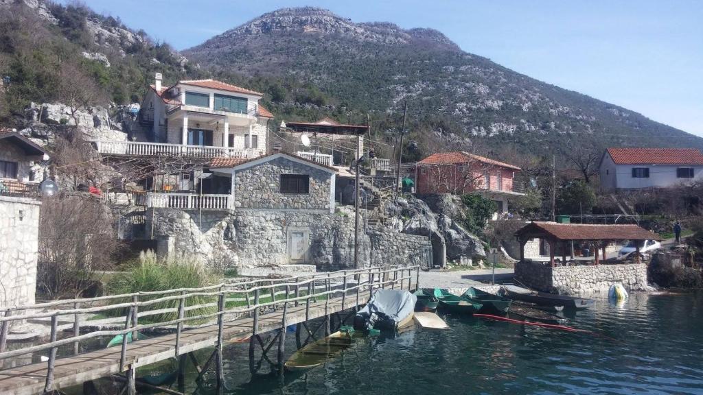 Skadar Lake - Karuč Apartments photo 2