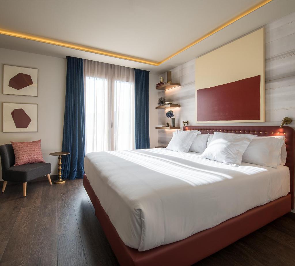 Vincci Mae Room Type - Premium Triple Room