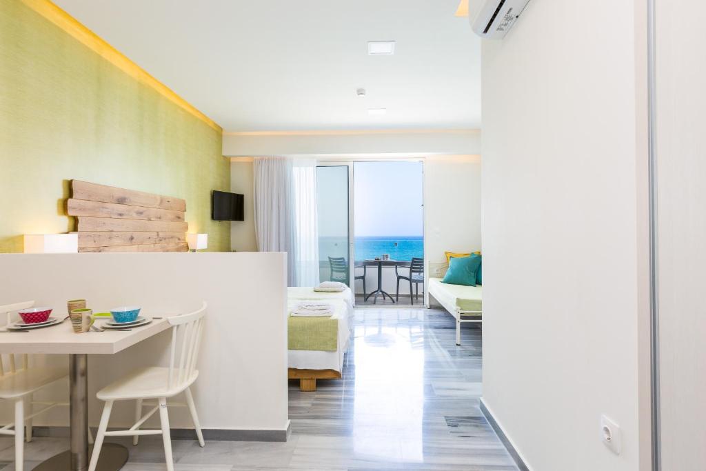 Meltemi Coast Suites photo 2