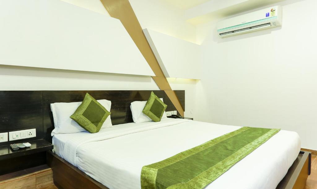 Двухместный ([Sanitized] Superior Double Room), Treebo Edge