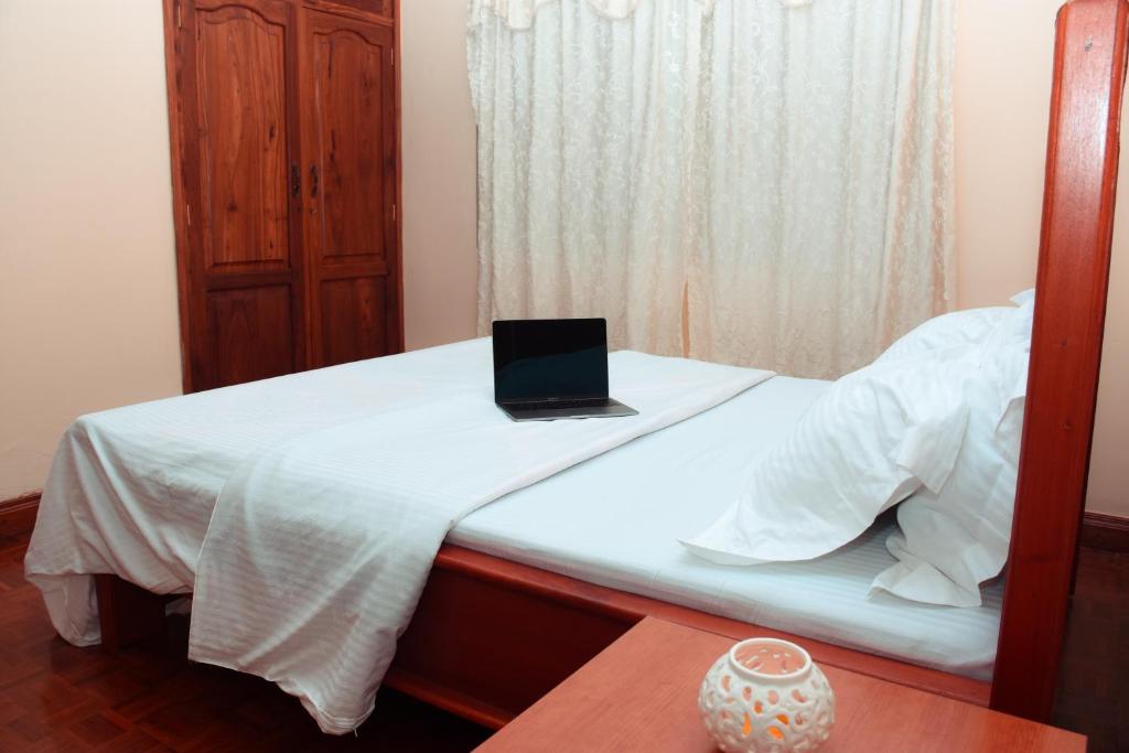 Wakawaka Hostel Arusha - Tap to explore photos