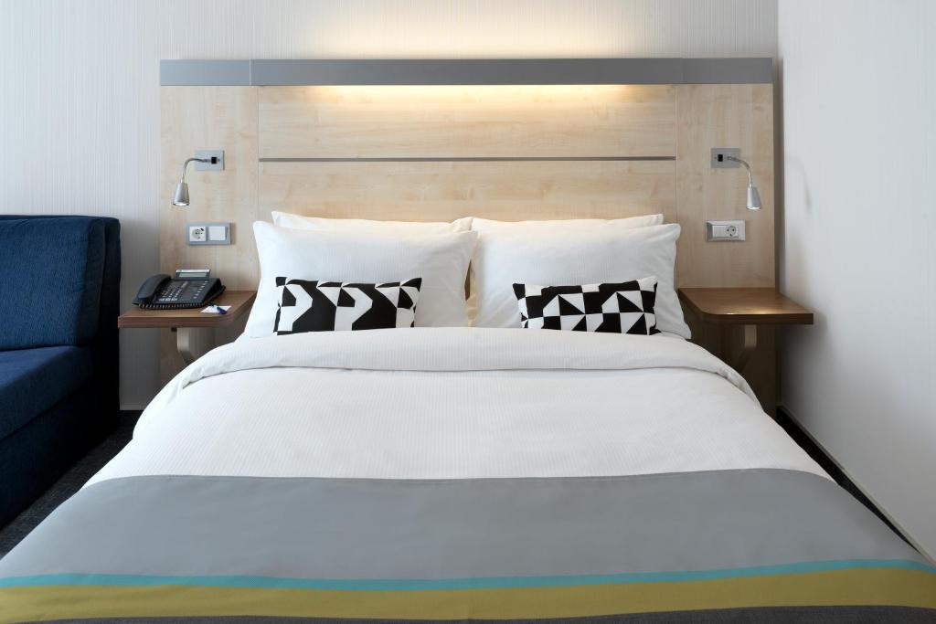 Holiday Inn Express Singen, an IHG Hotel photo 2