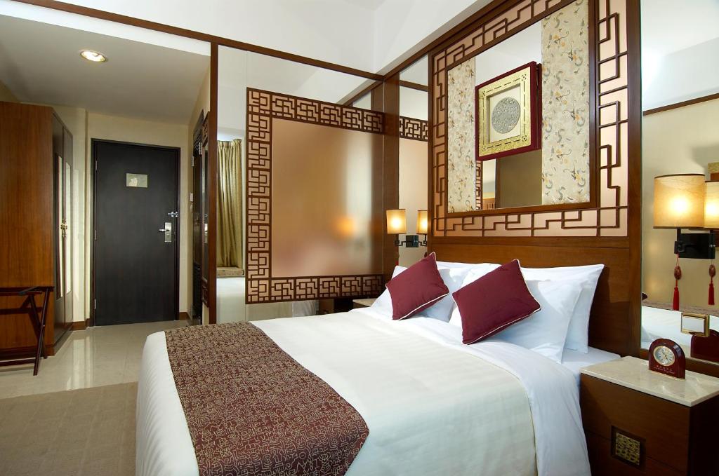Lan Kwai Fong Hotel - Kau U Fong photo 1