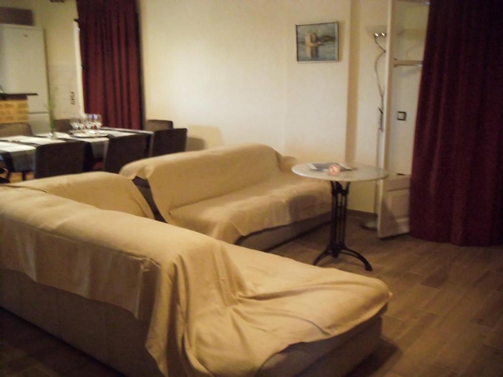 Апартаменты (Двухуровневые апартаменты), Niki Apartments