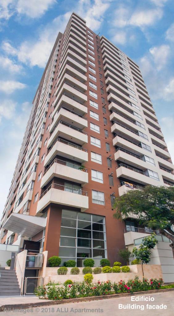 ALU Apartments - Limit with Miraflores Panoramic City View photo 3
