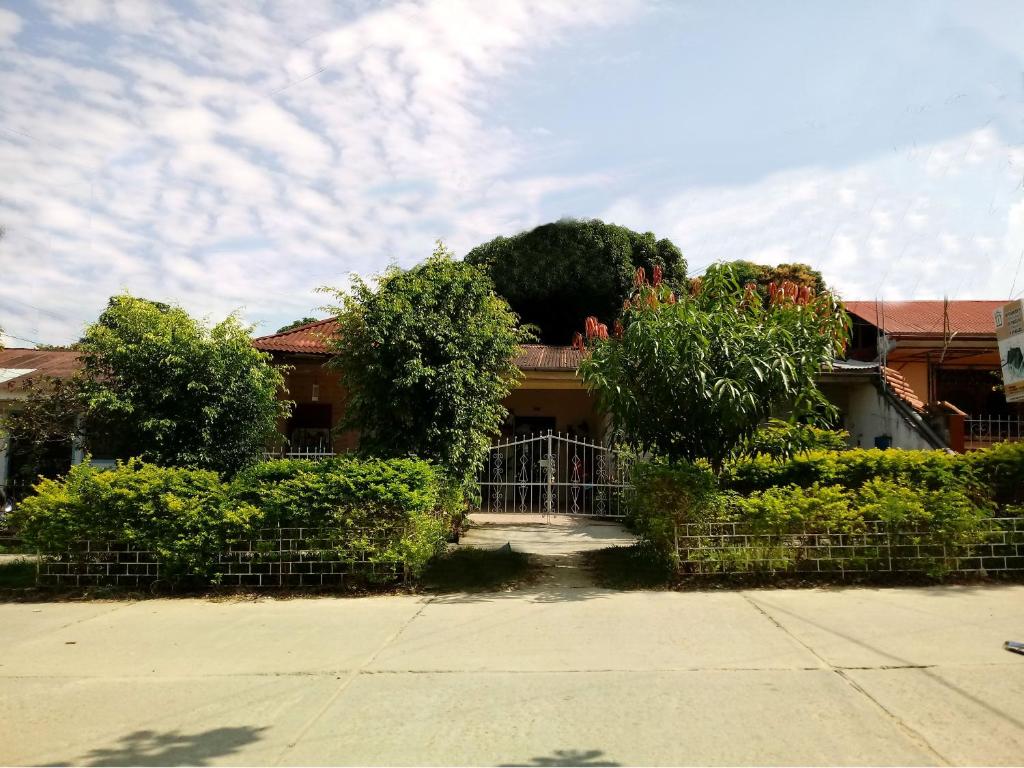 Backpacker Kitara House photo 1