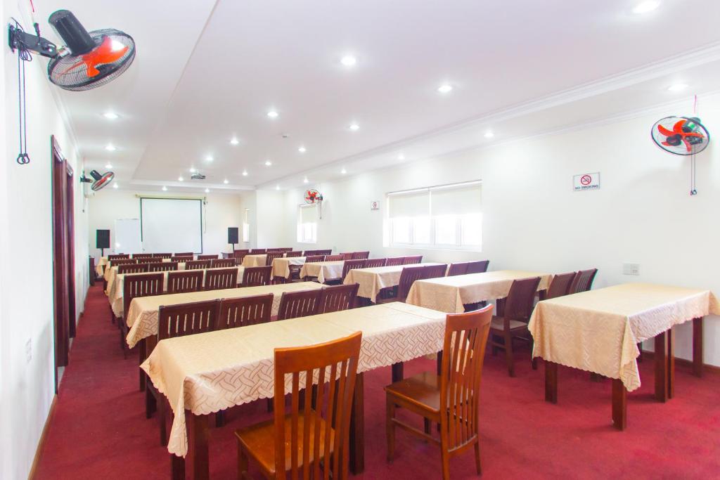 Khách sạn Đông Đô