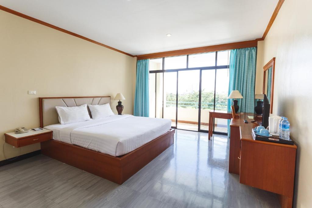 Surin Majestic Hotel photo 1