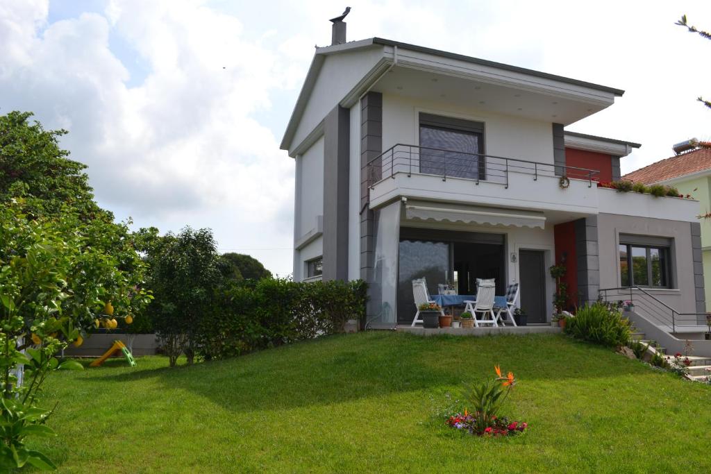 villa irini