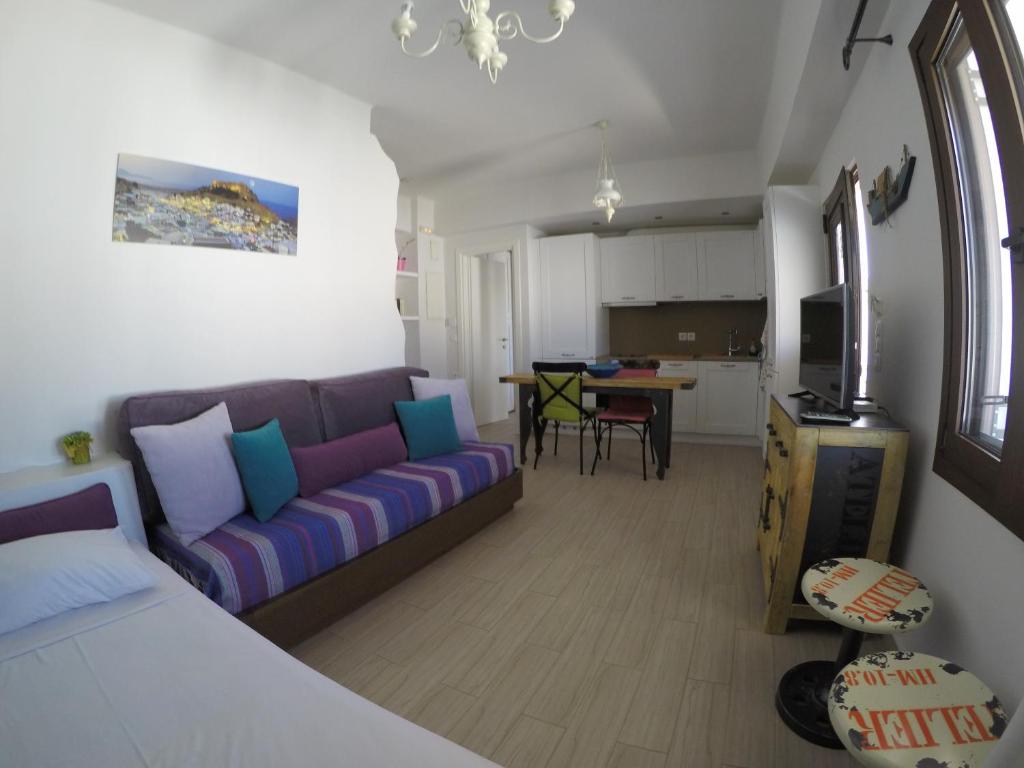 Eleni Boutique Apartment photo 4