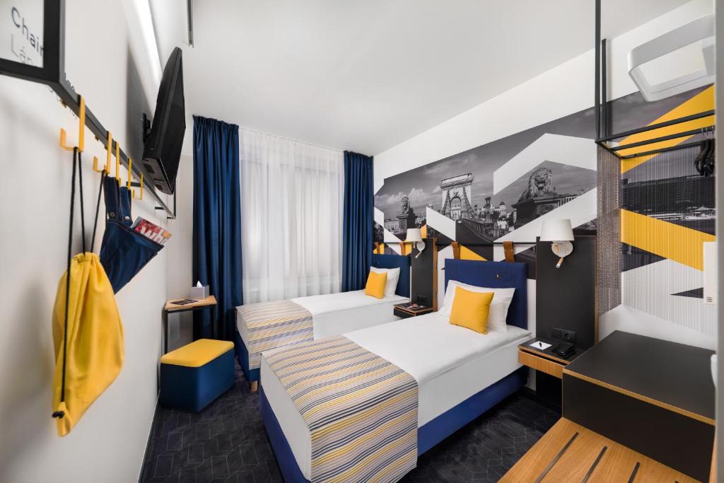 Двухместный (Стандартный двухместный номер с 1 кроватью), D8 Hotel