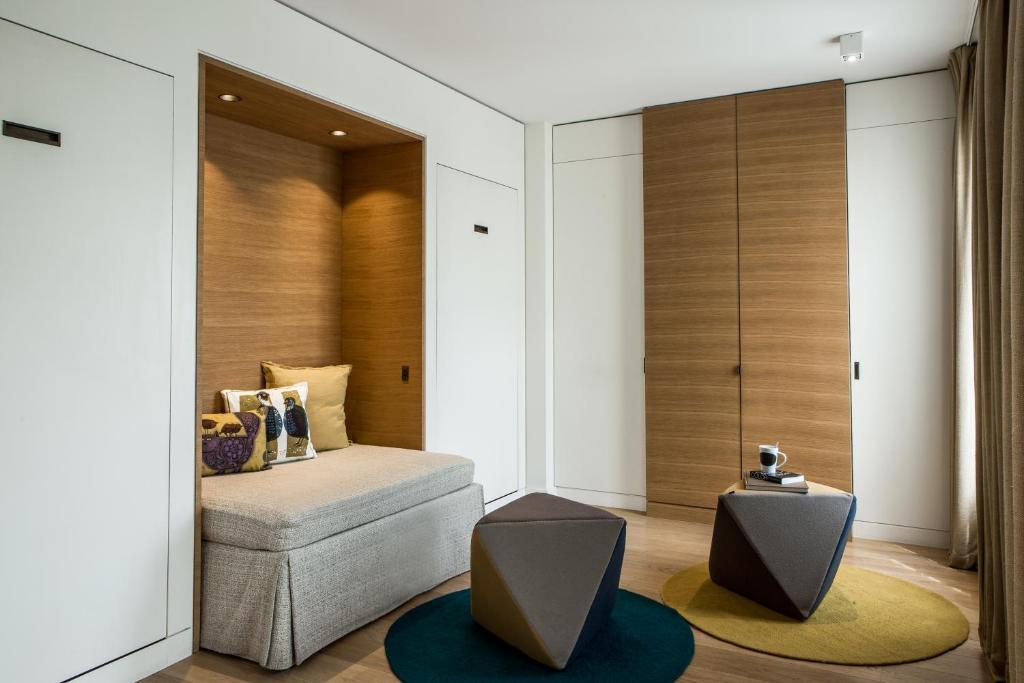 Сьюит (Люкс Family and Friends), Hotel Marignan Champs-Elysées