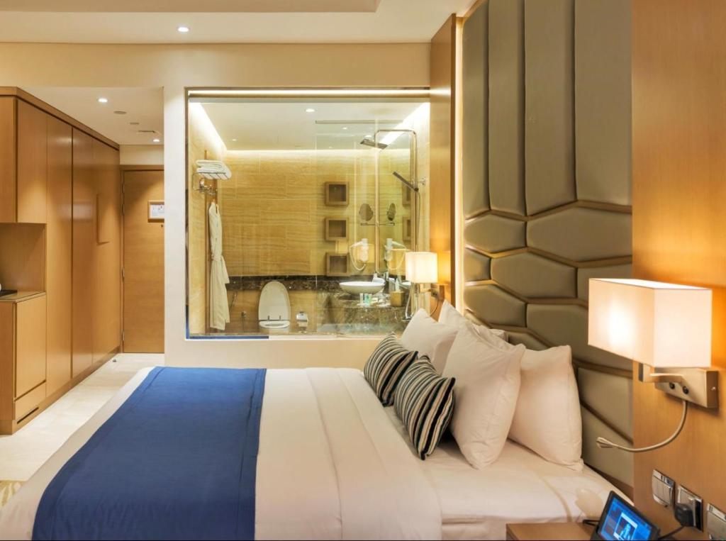 Двухместный (Номер Run of the House с праздничным ужином в канун Нового года), Отель Canal Central Hotel