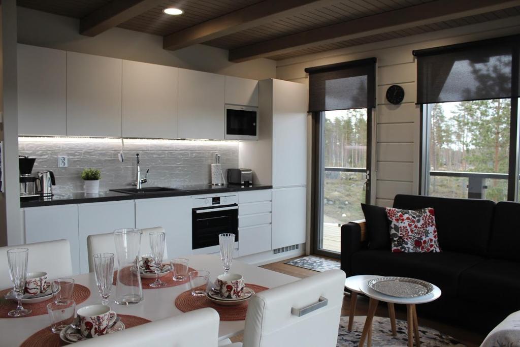 Naava Chalet Pikku Panda (305)