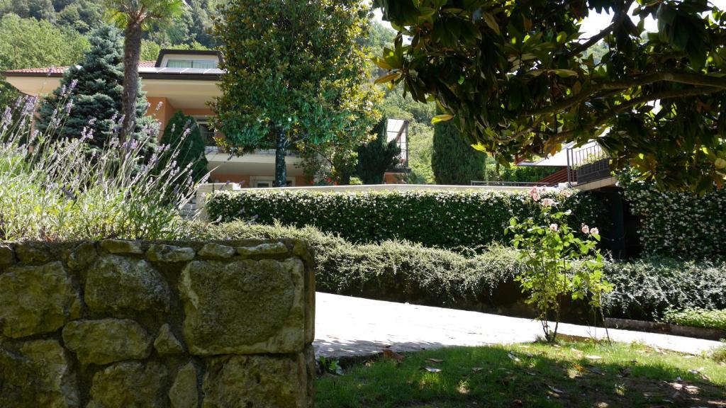 Fontana Vecchia photo 2