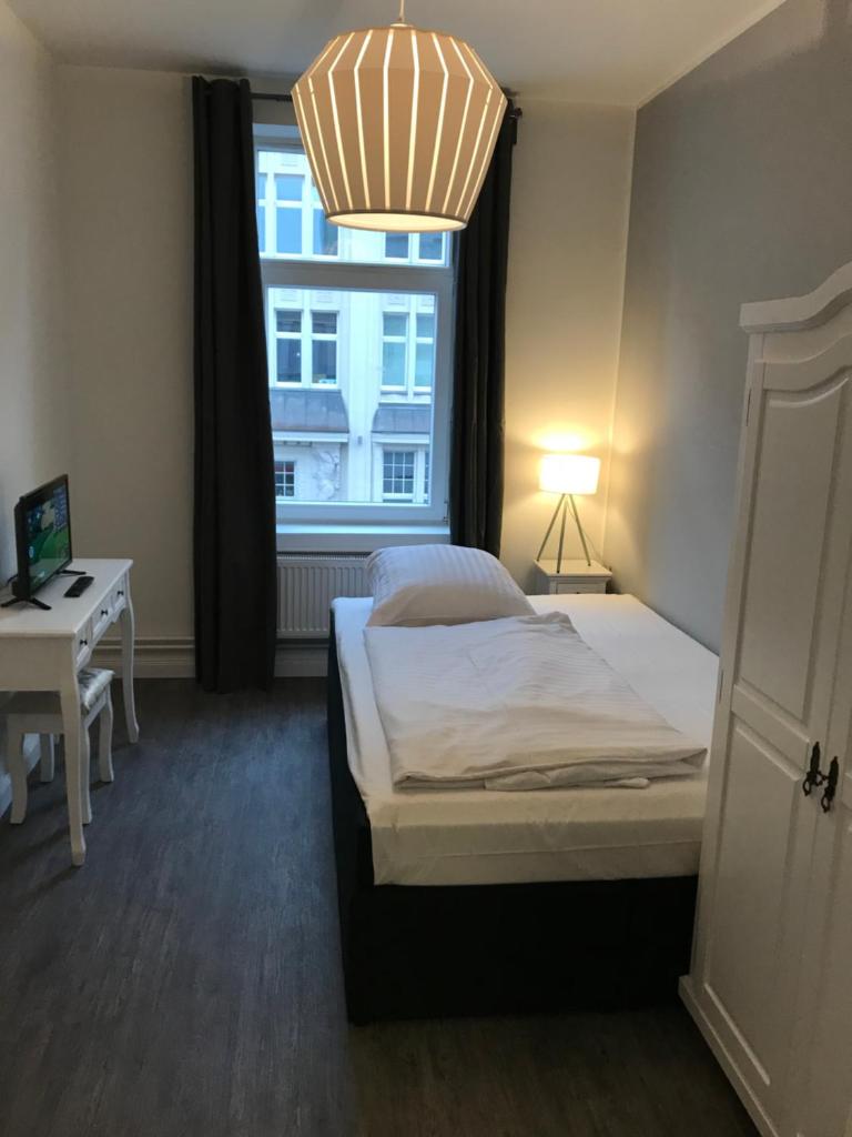 Одноместный (Одноместный номер с собственной ванной комнатой), Hotel Fame am Hauptbahnhof