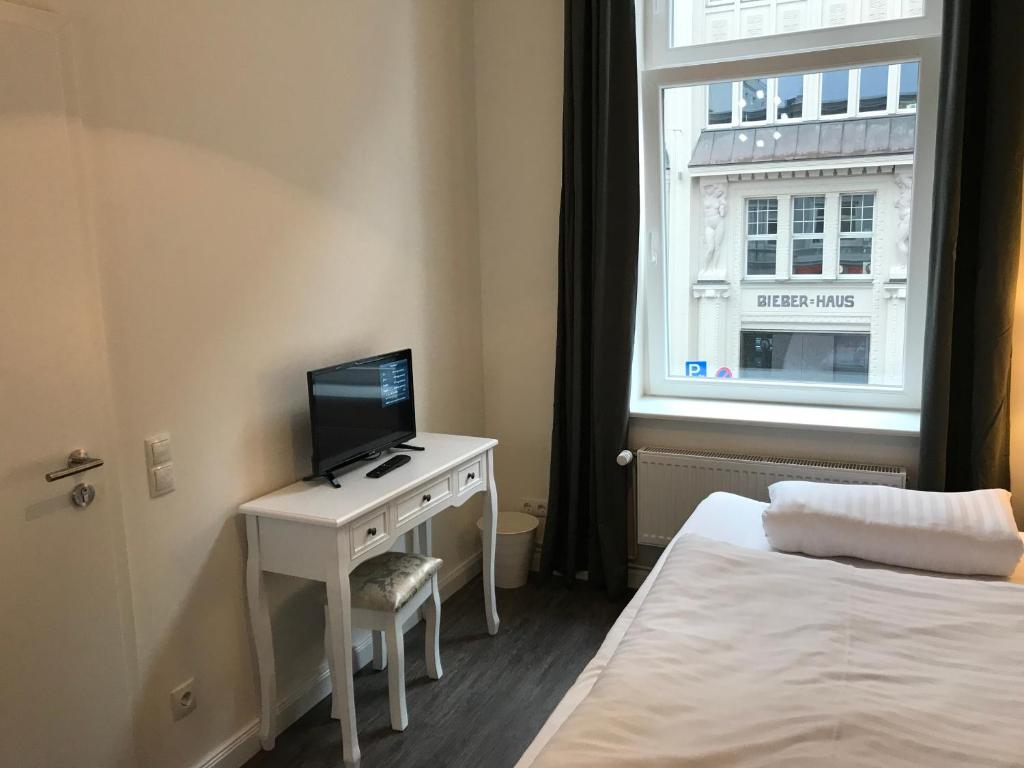 Одноместный (Одноместный номер с общей ванной комнатой), Hotel Fame am Hauptbahnhof