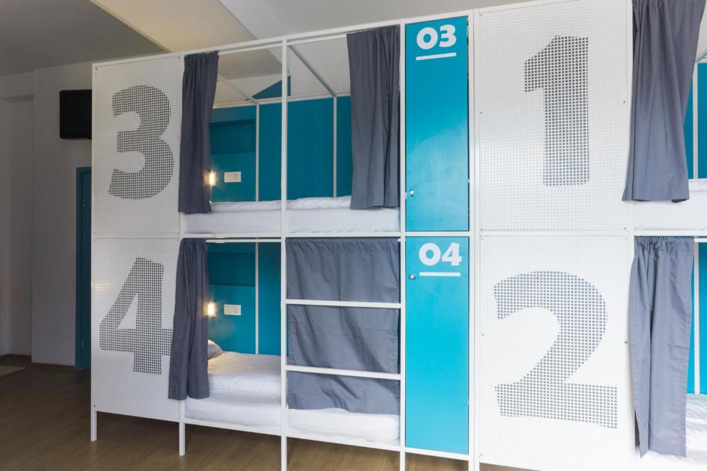 Номер (Кровать в общем 6-местном номере для мужчин и женщин), Absolut City Hostel