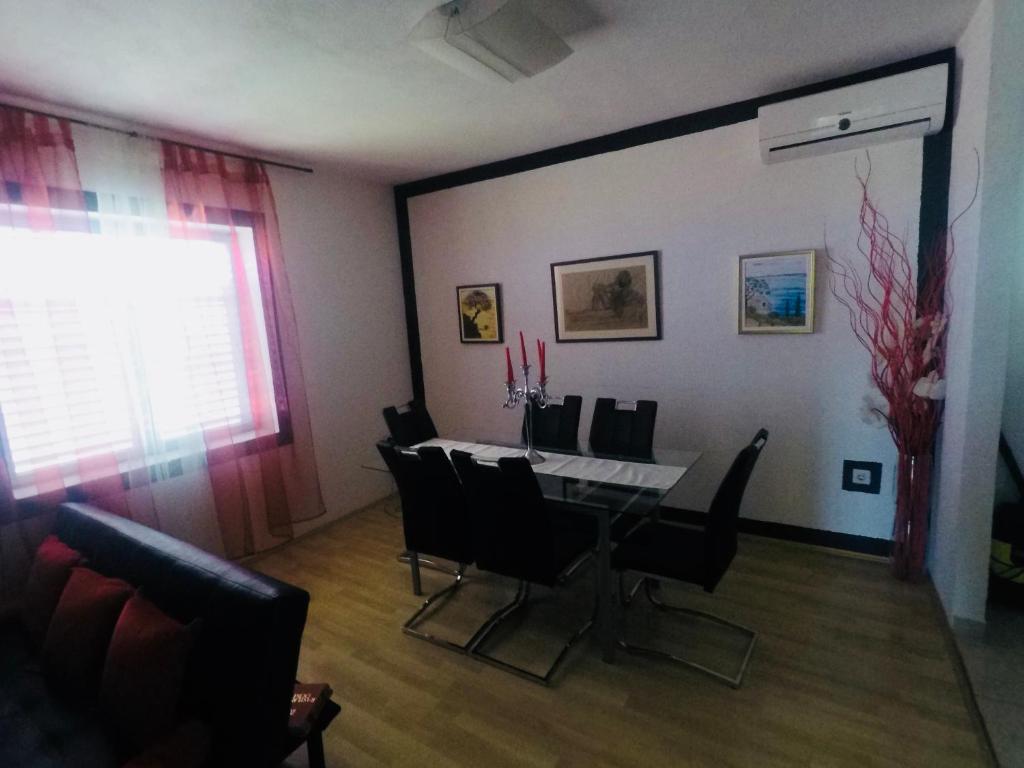 Apartments Stakic photo 3