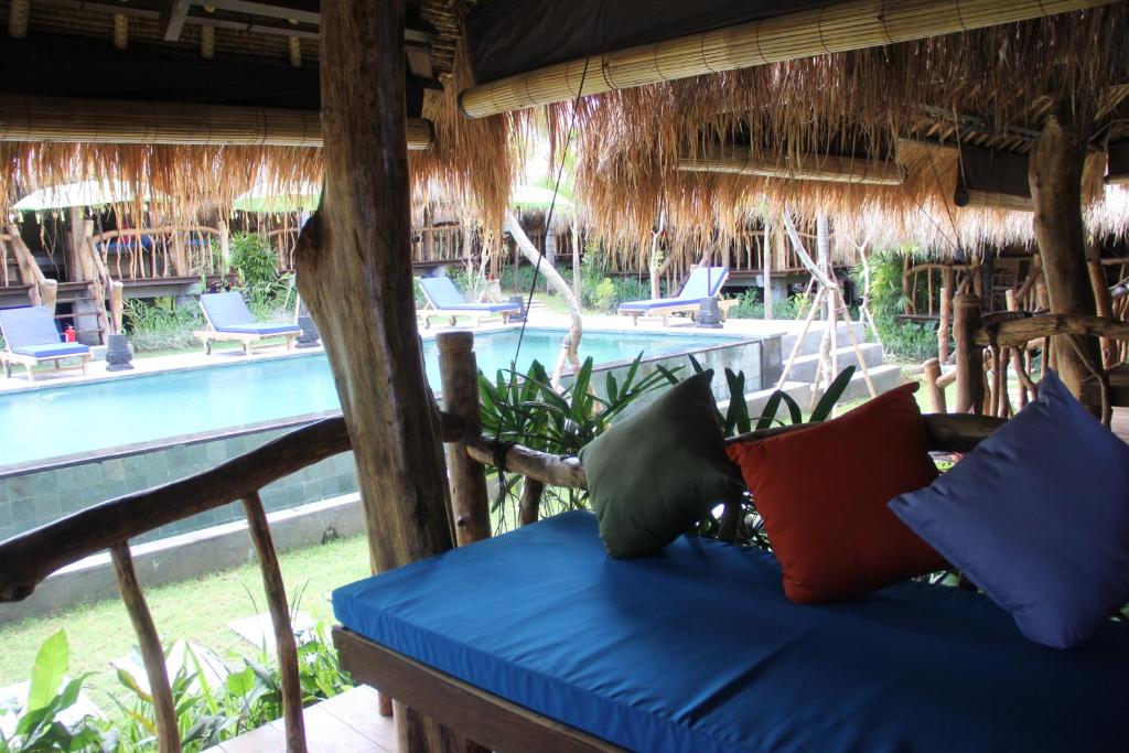 Номер (Двухместное бунгало Делюкс с 1 кроватью), The Calmtree Bungalows