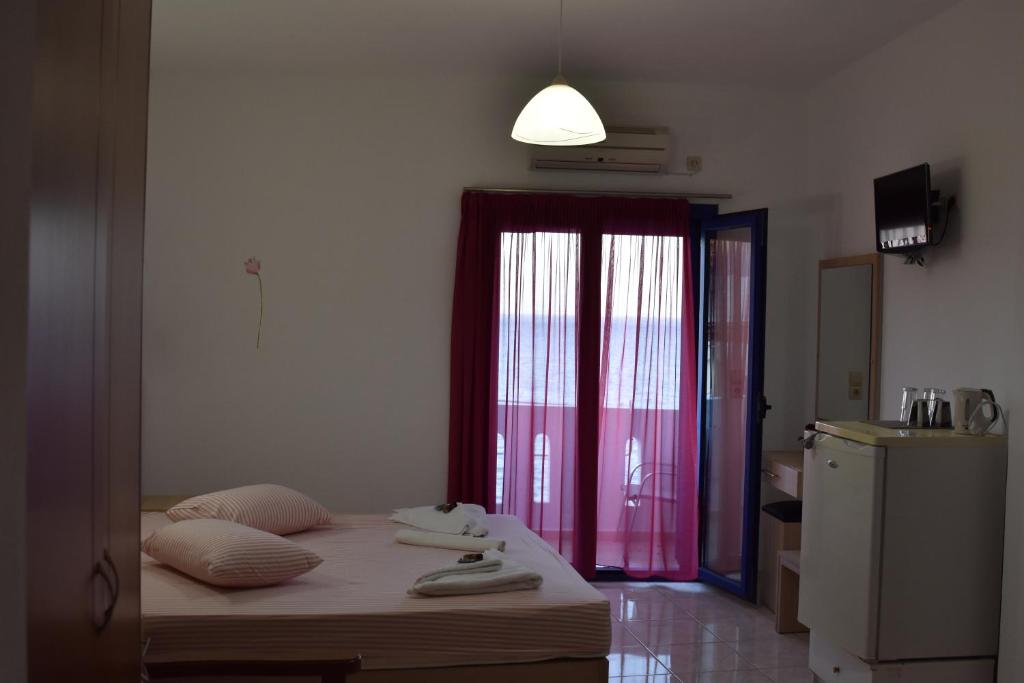 Paralia guest house photo 4