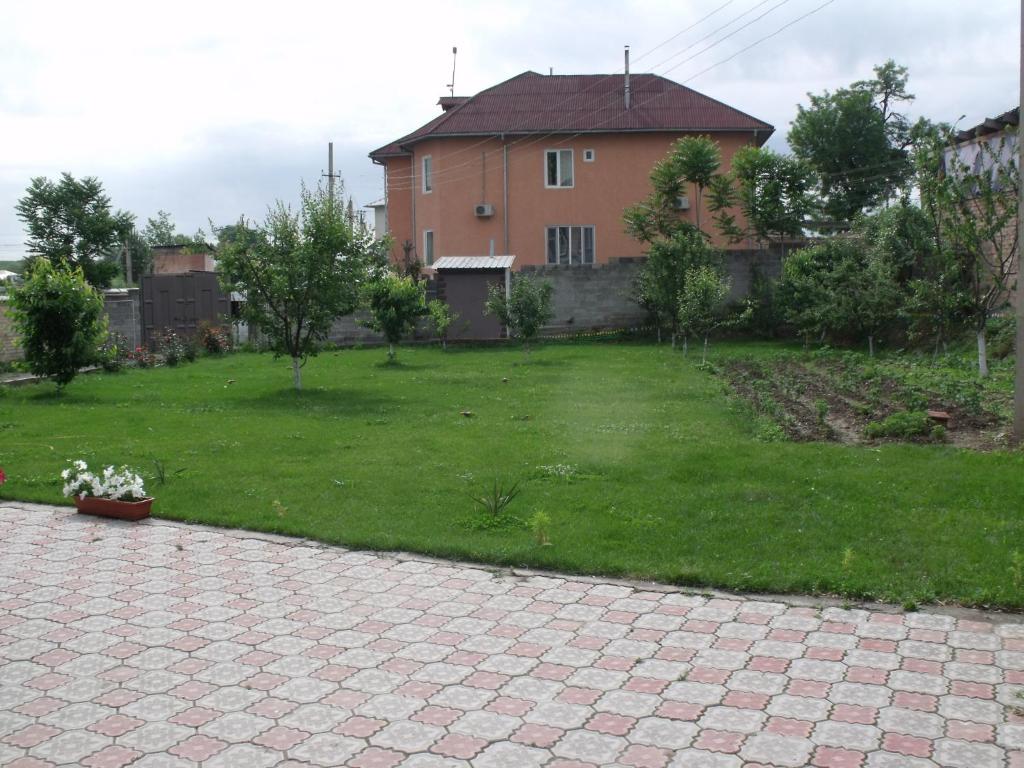 Hostel Visit Osh photo 1