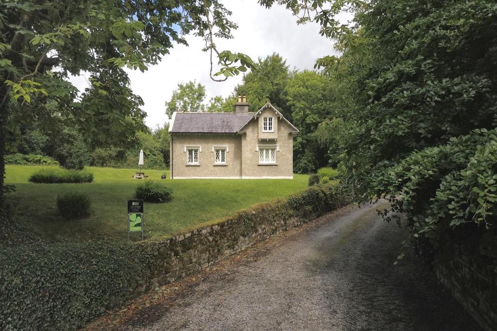 Schoolhouse at Annaghmore photo 2
