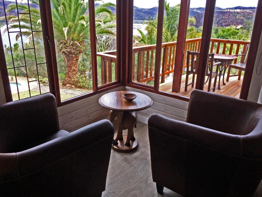 Fish Eagle Lodge photo 2