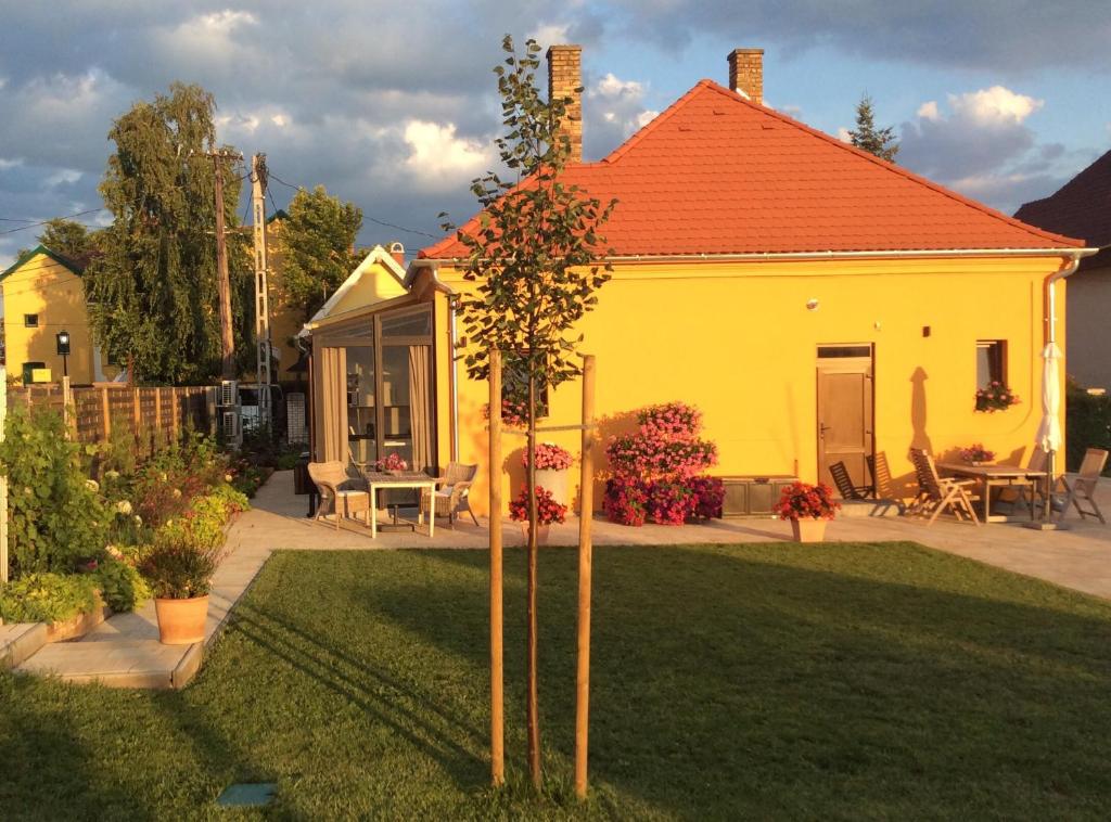 Furedi virag villa photo 4