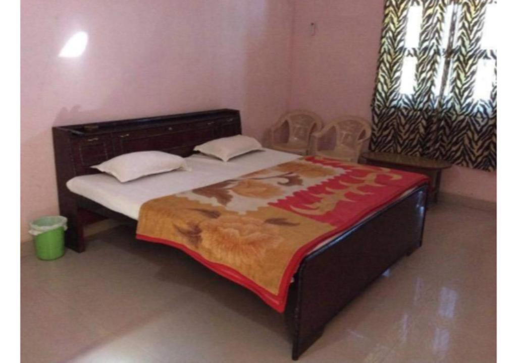 Peaceful Palace in Pushkar photo 3