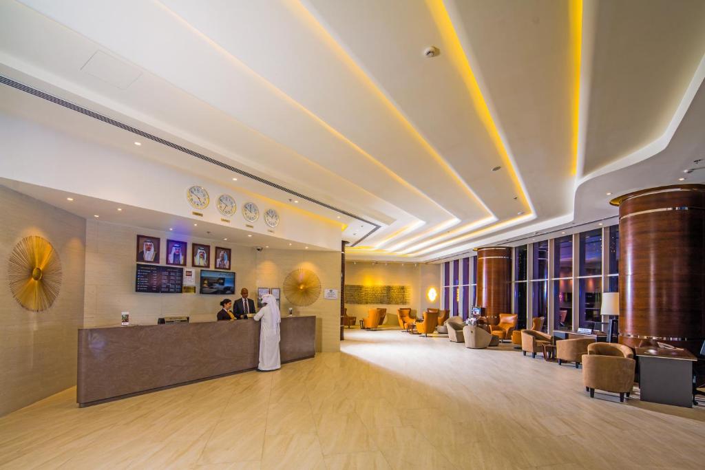Arch Hotel photo 2