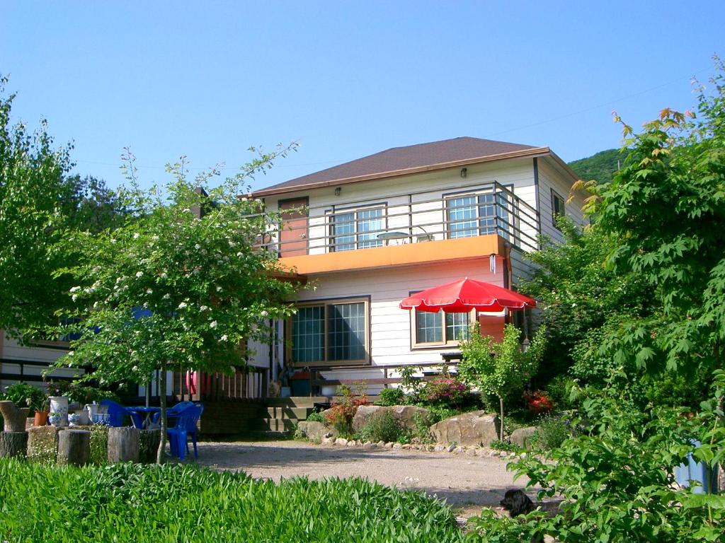 Nadeuri Pension photo 2