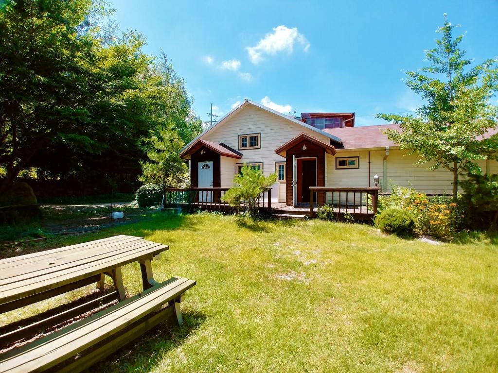 Nadeuri Pension photo 1