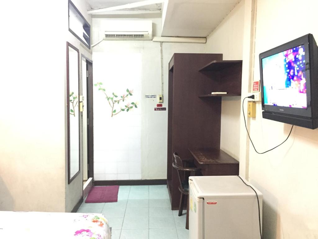 NAT 2 Guest House