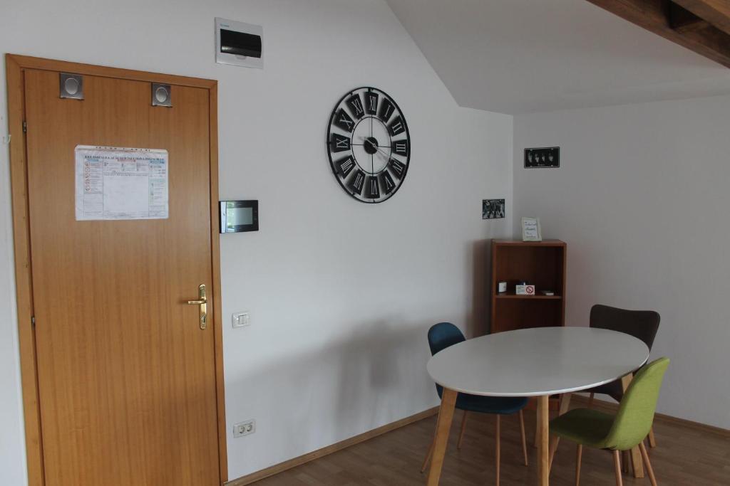 News Apartment, Bucharest