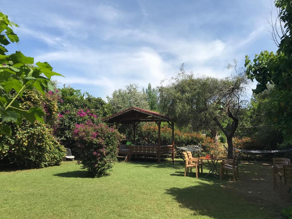 Baris Pension & Bungalows photo 3