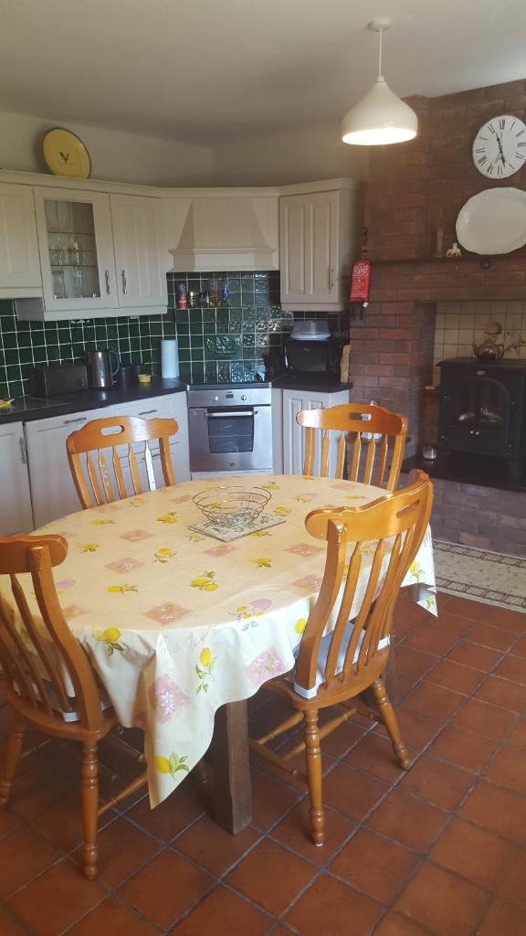 Tulla Villa Self Catering photo 2