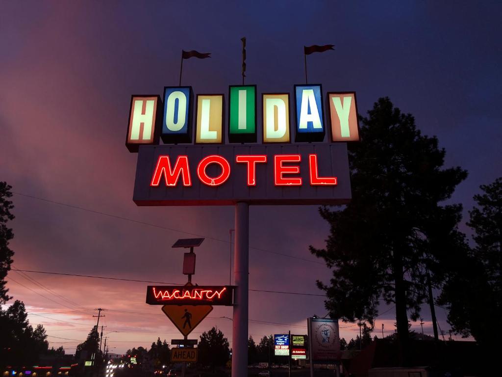 Holiday Motel image
