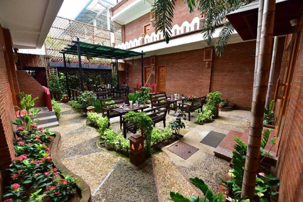 Northern Breeze Hotel photo 2