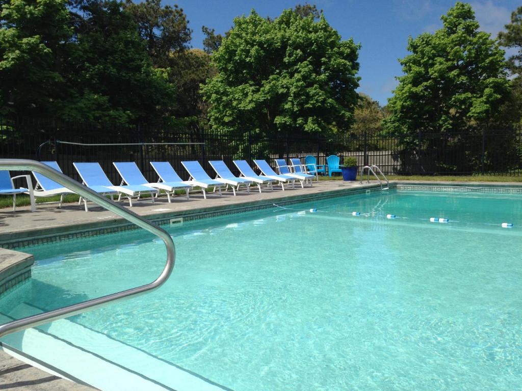 Chatham Seafarer Inn image
