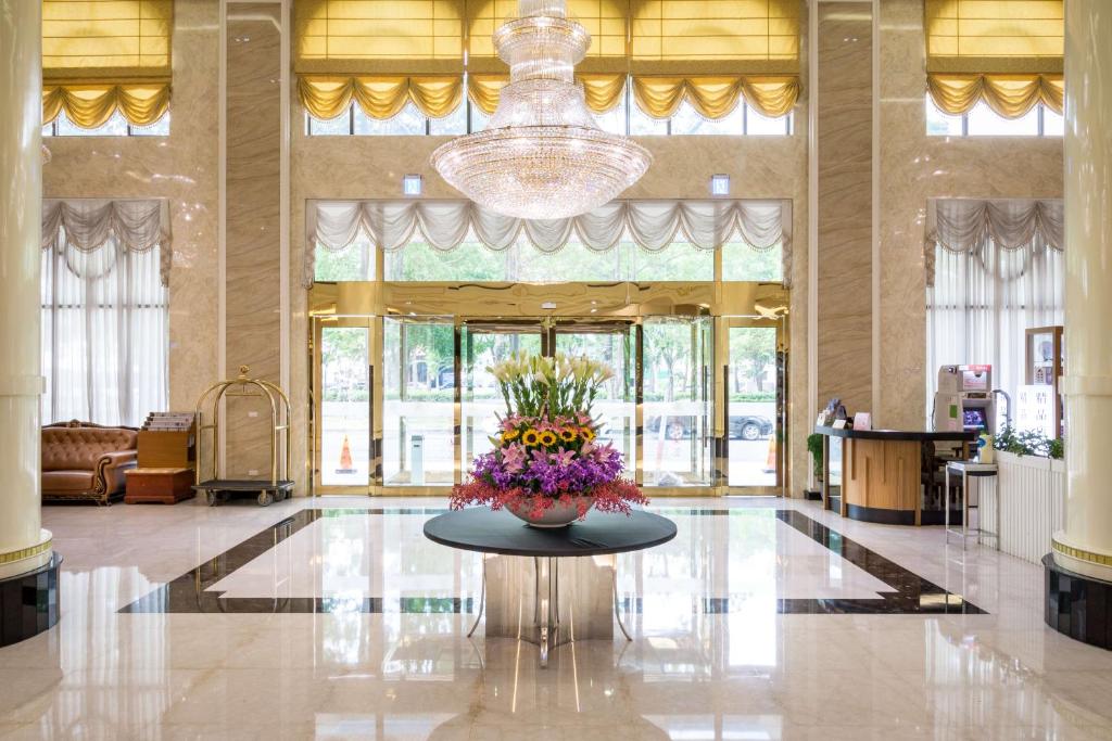 Royal Chiayi Hotel photo 3